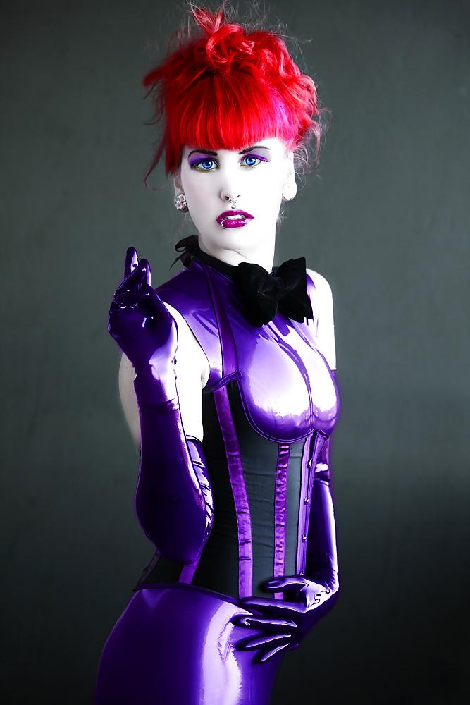 25P Latex und Erotik II