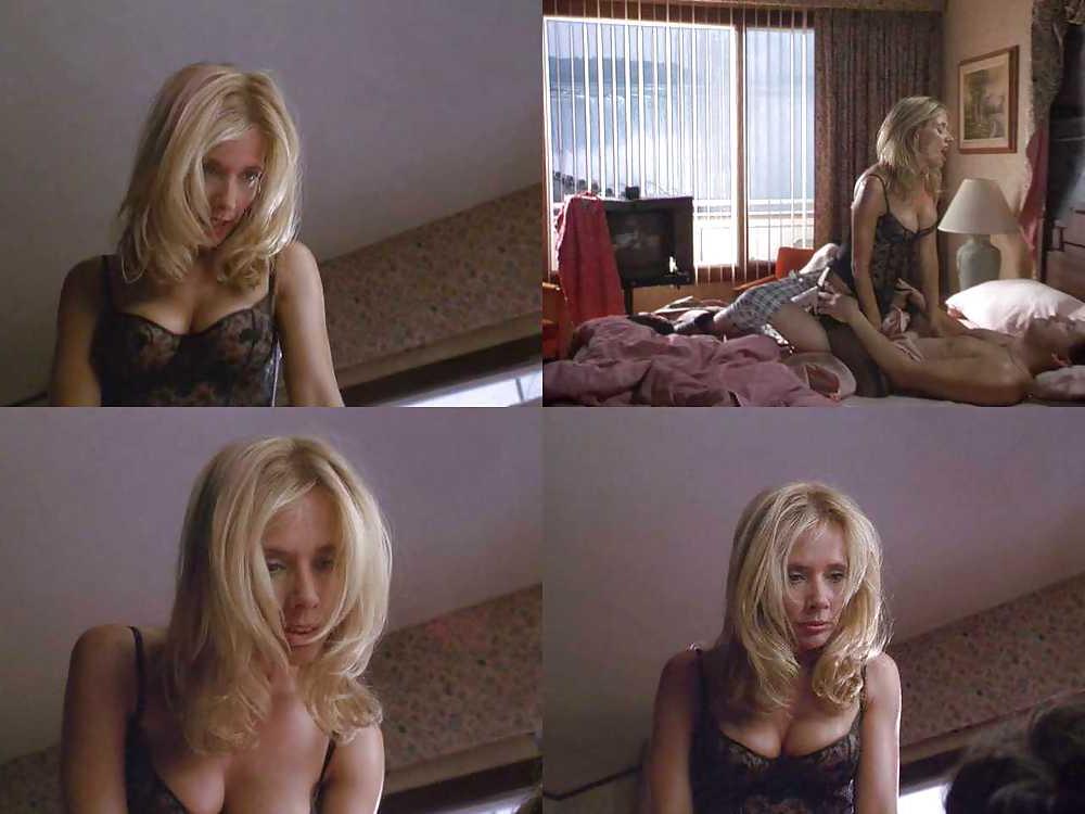 16P Rosanna Arquette