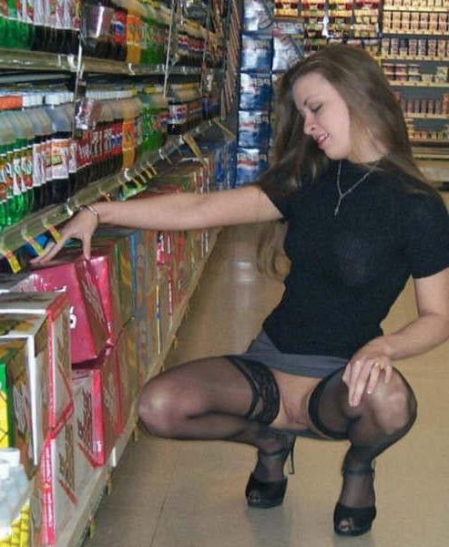 10P Store Whores 027