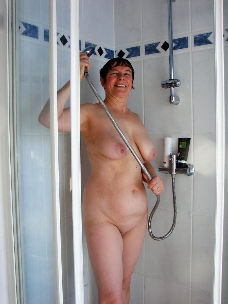 25P Mature Wives 109
