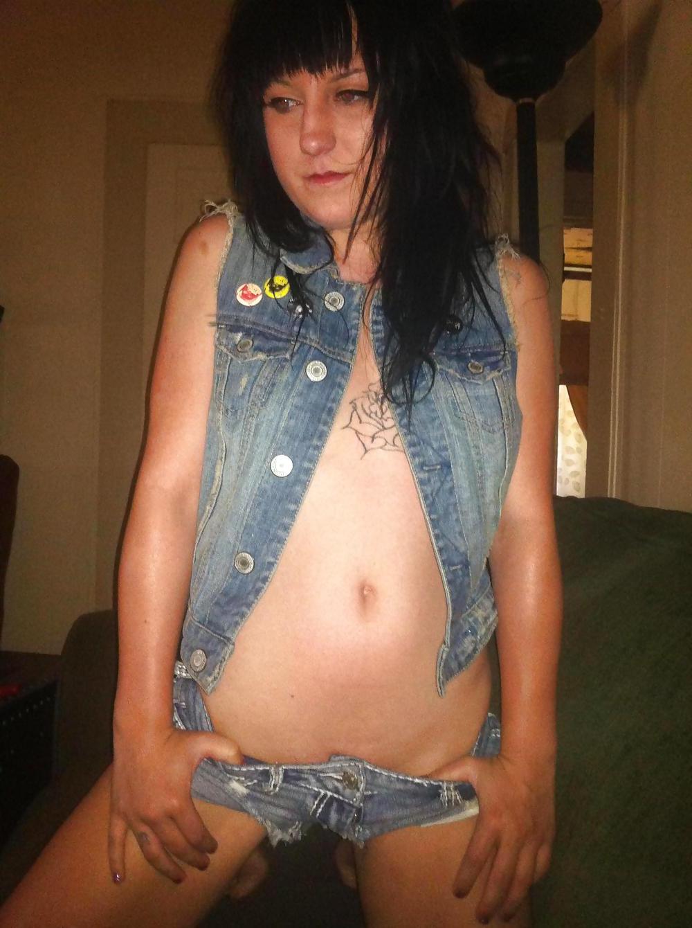 25P EMO LINDSAY