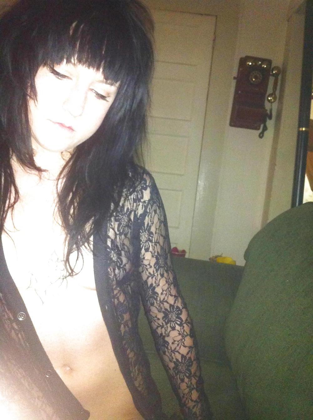 25P EMO LINDSAY