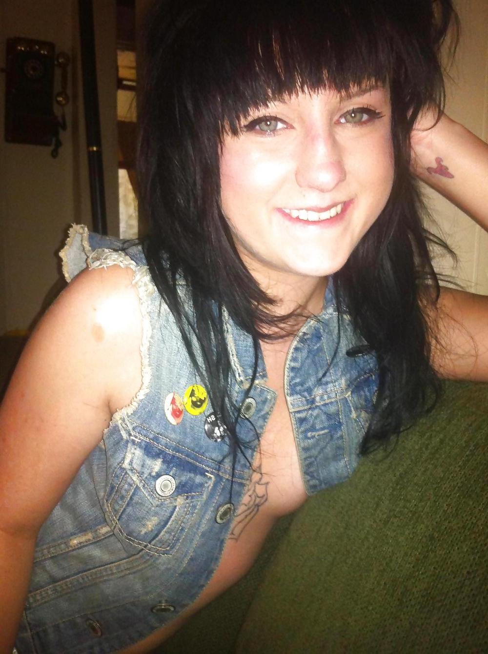 25P EMO LINDSAY