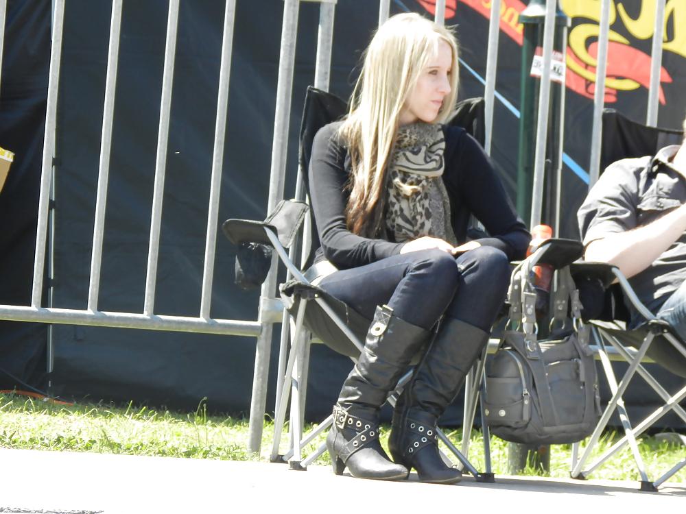 19P Spy girls