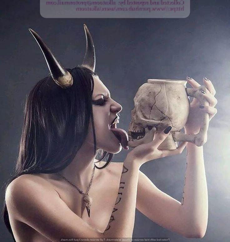 25P Satanic Symbols Photo Collection 3