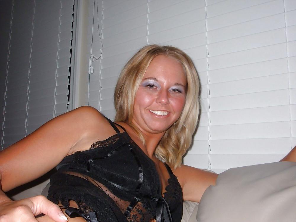 25P Swinger Milf Cassie #1