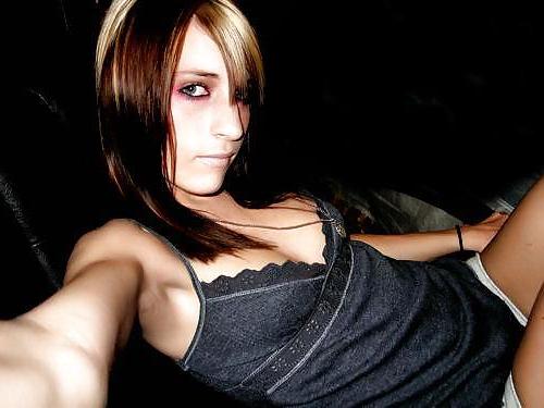 18P HOT EMO V