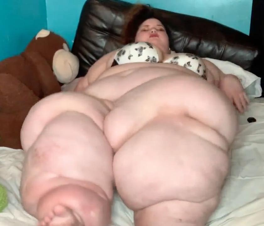 25P SSBBW Mini's Sexy Blubber