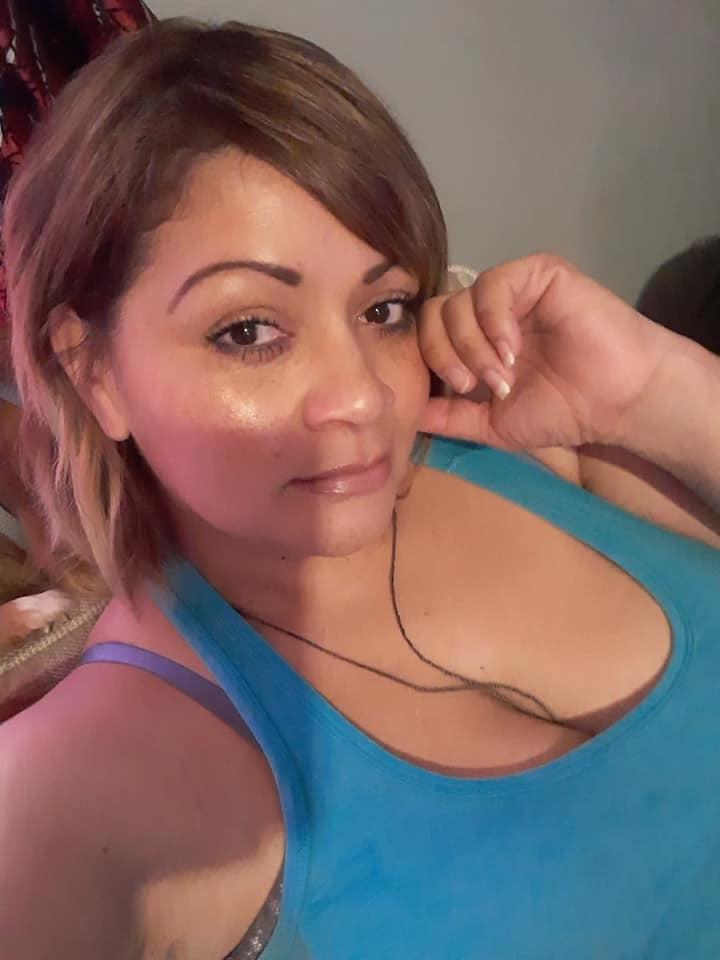 25P Adriana Martinez Arsch Titten 42 Jahre reif