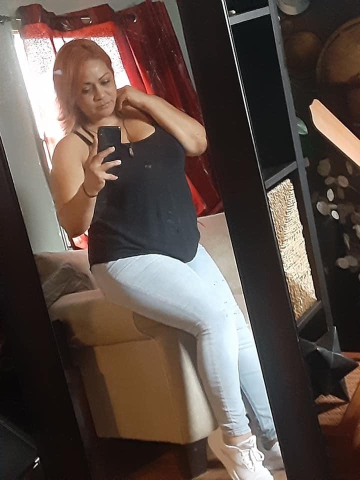 25P Adriana Martinez Arsch Titten 42 Jahre reif