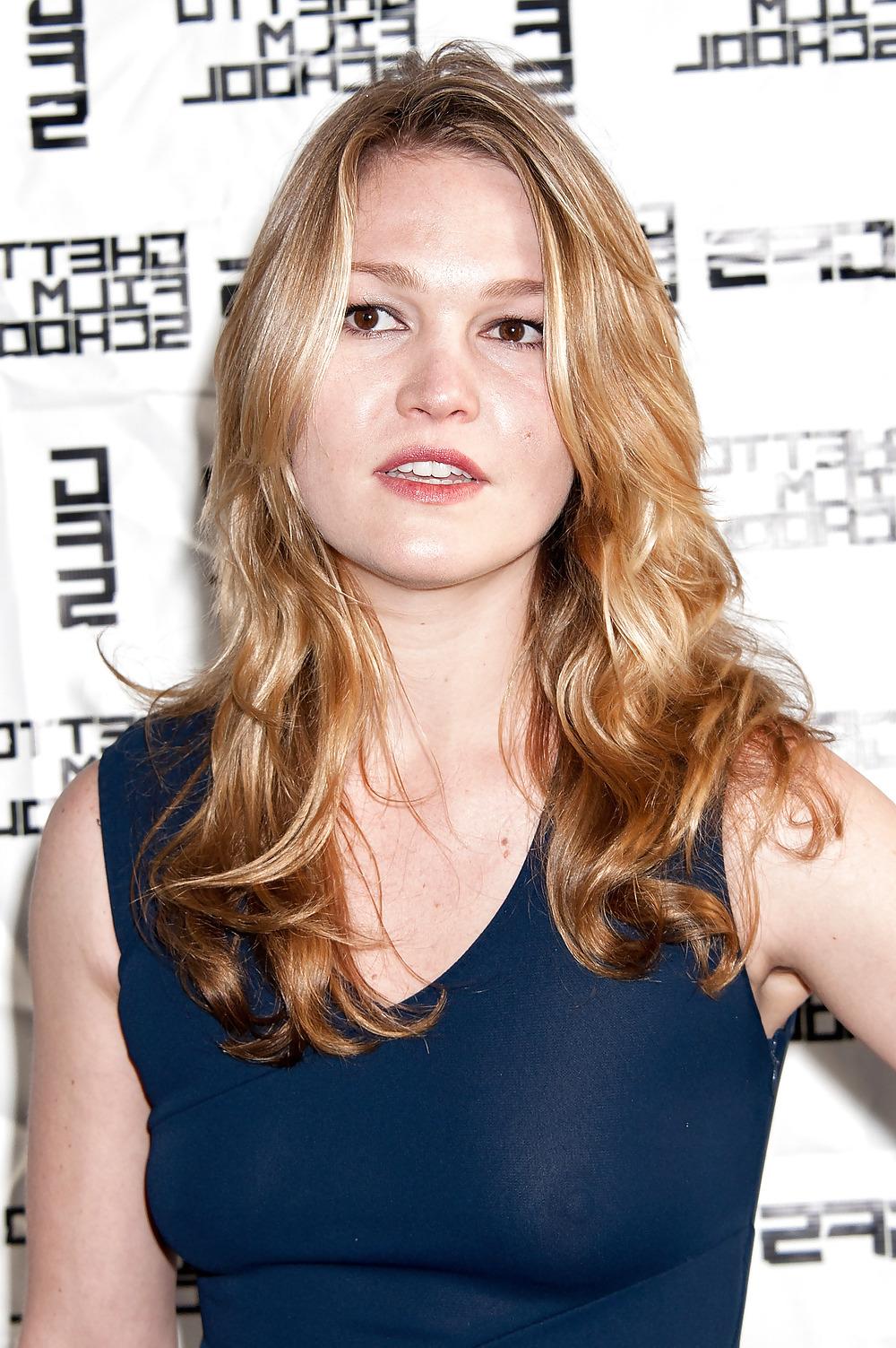 12P Celebrities Nude Slip 19