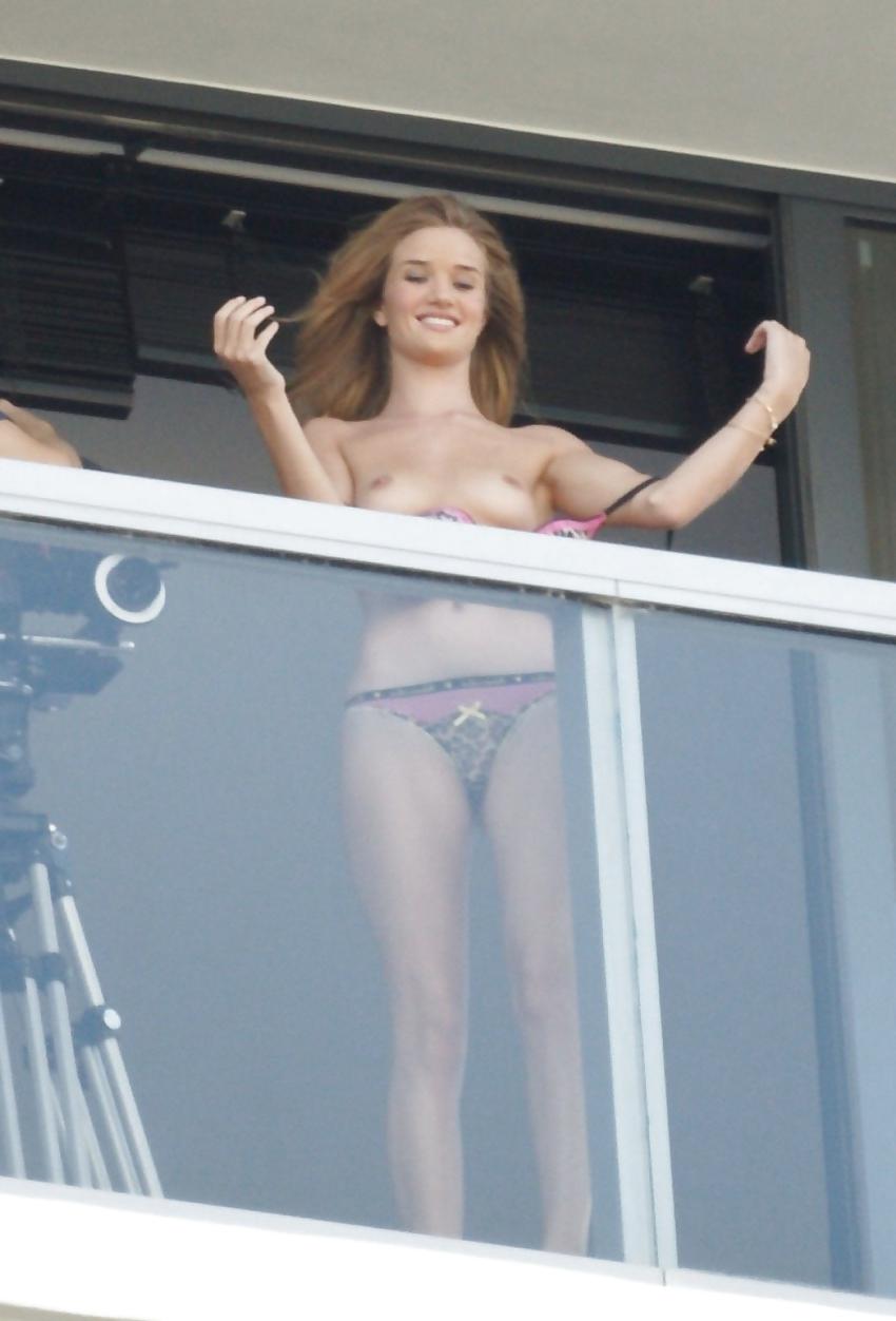12P Celebrities Nude Slip 19