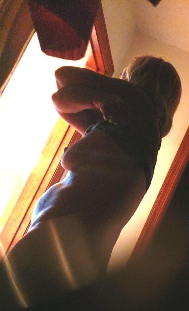 25P Mom's Hug Tits - Homemade - Tell me what you think about her