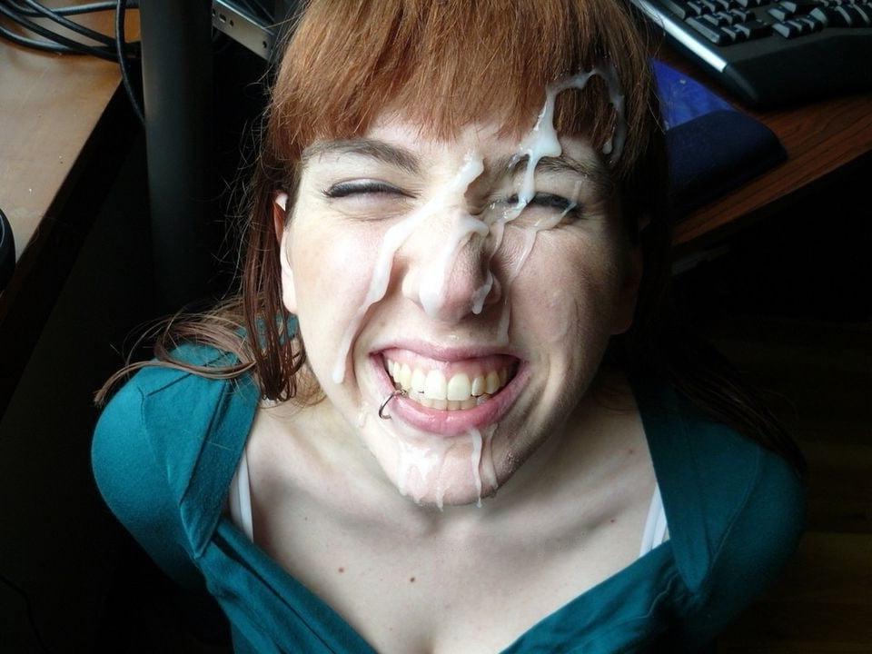 25P Salope pour une ejac en pleine gueule vol.1 - facial cum