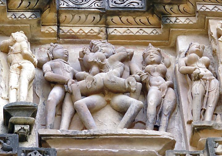 25P Indian erotic sex sculptures - coolbudy