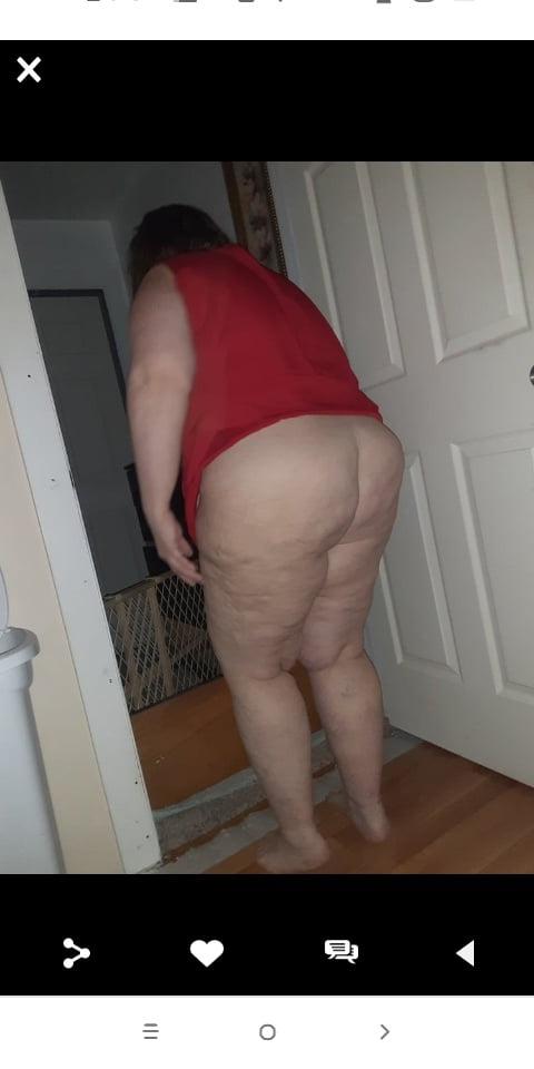 25P Hoodyman SSBBW 310 . Mega fatty piggy post.