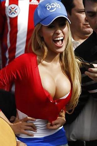 25P Beautiful Football Fans