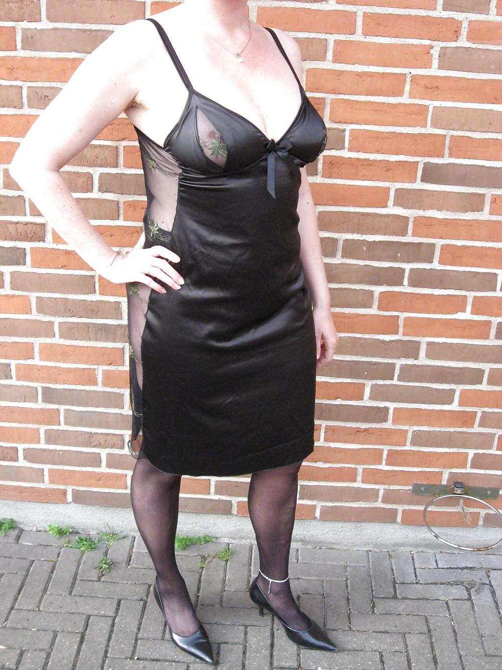 19P Various women in stockings and heels