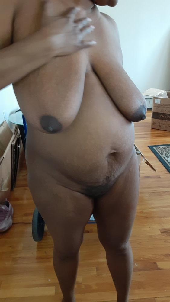 25P SCHWARZE MUTTER NACKT 5