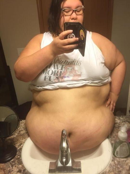 25P BBW & SSBBW mit ruhenden Bäuchen 3