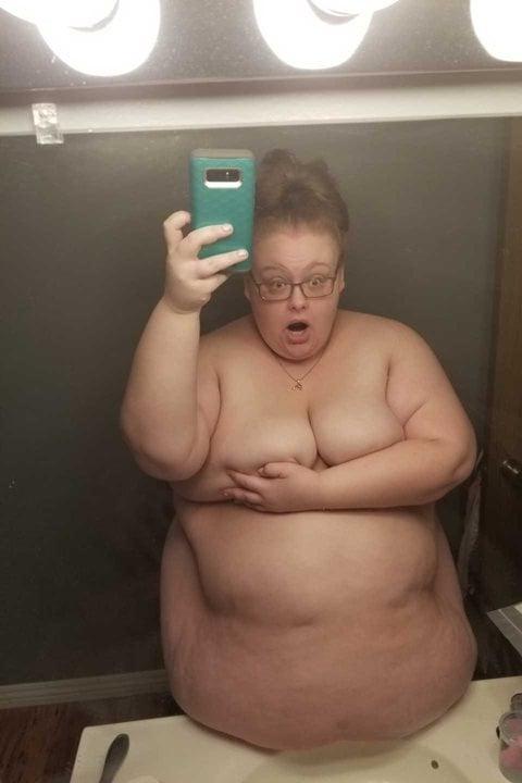 25P BBW & SSBBW mit ruhenden Bäuchen 3