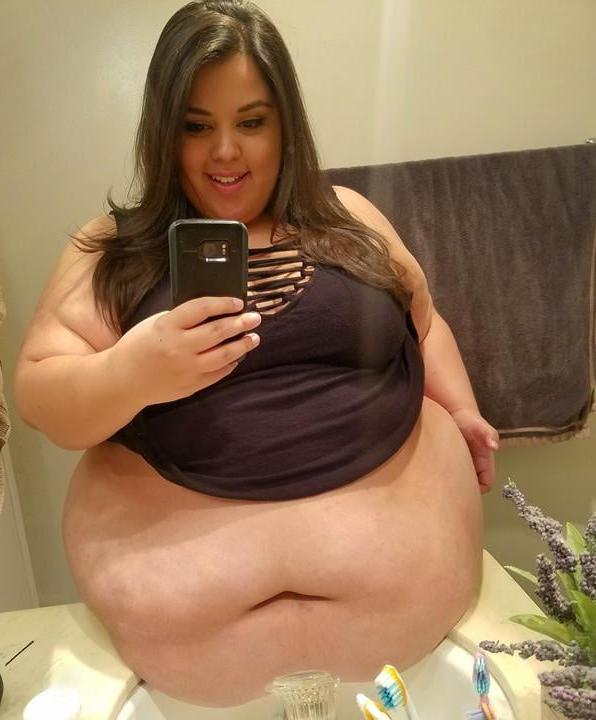 25P BBW & SSBBW mit ruhenden Bäuchen 3