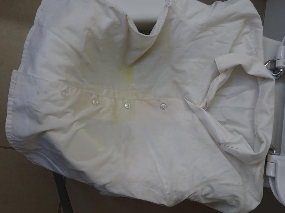 25P white blouse piss 5
