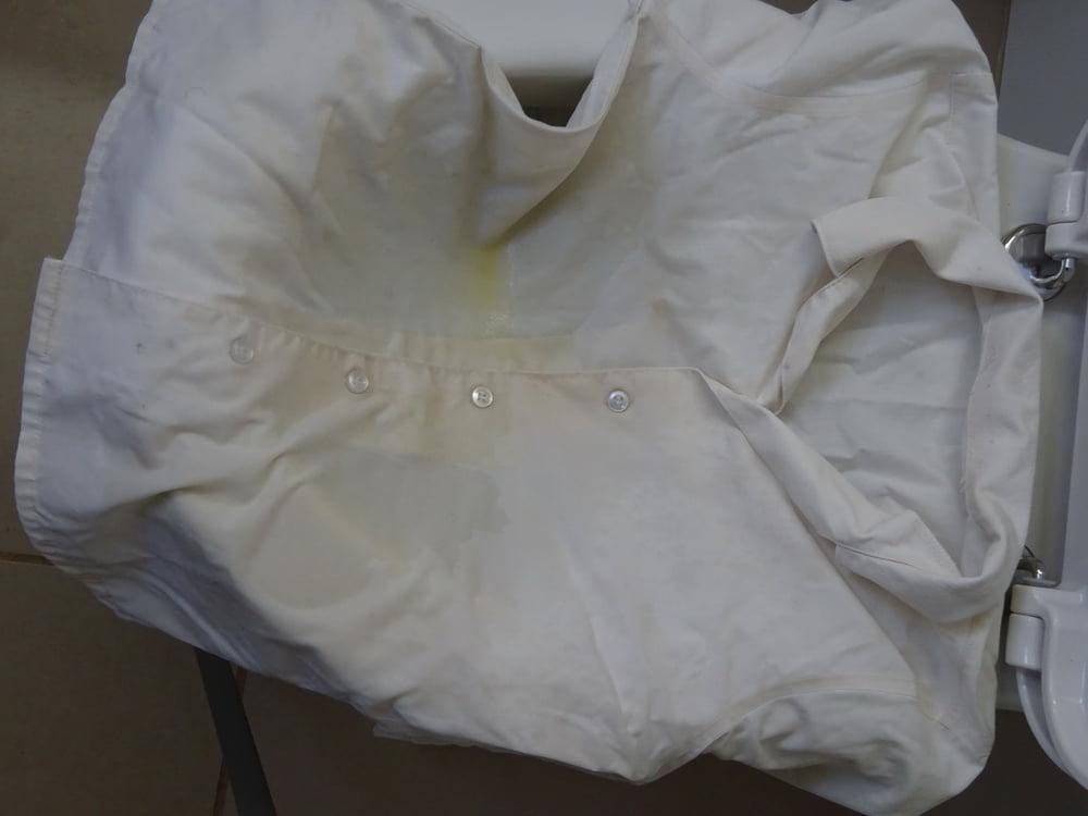 25P white blouse piss 5