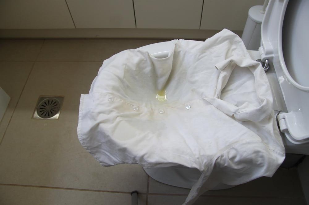 25P white blouse piss 5