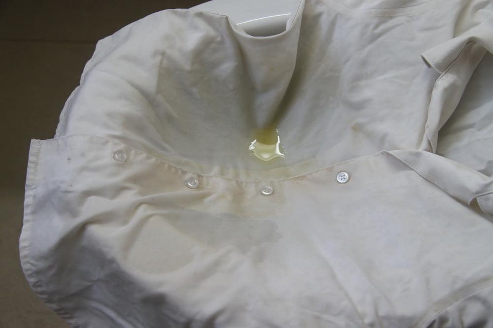 25P white blouse piss 5