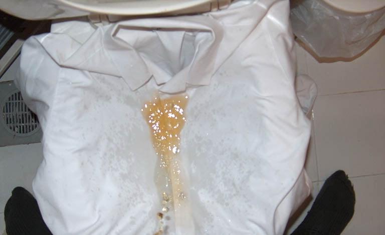 25P white blouse piss 2