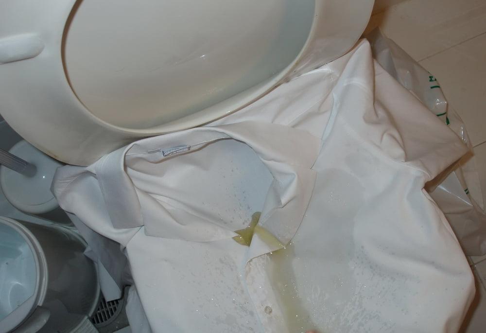 25P white blouse piss 2