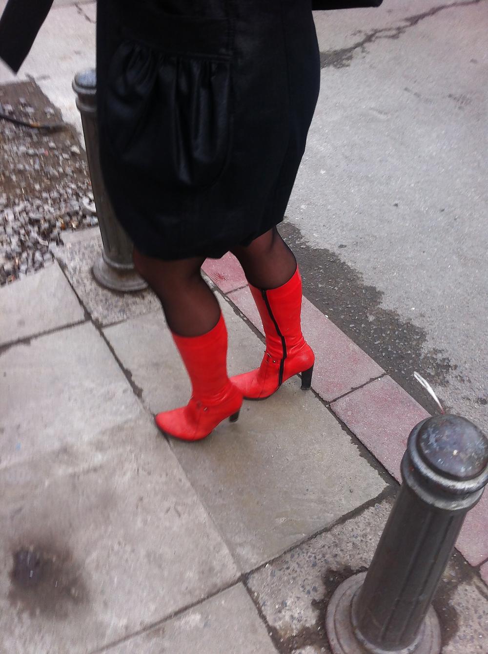 8P Great street red boots