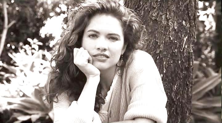 25P Heather Langenkamp Ultimate Nude collection