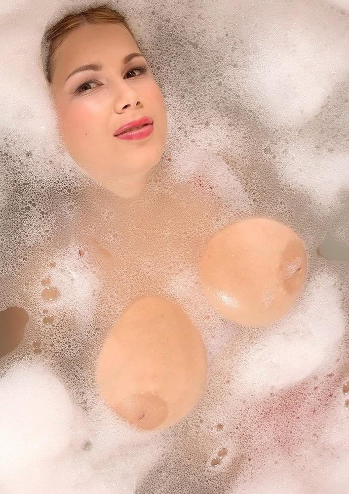 25P Big Boobs Profile 38 - pro-boobs
