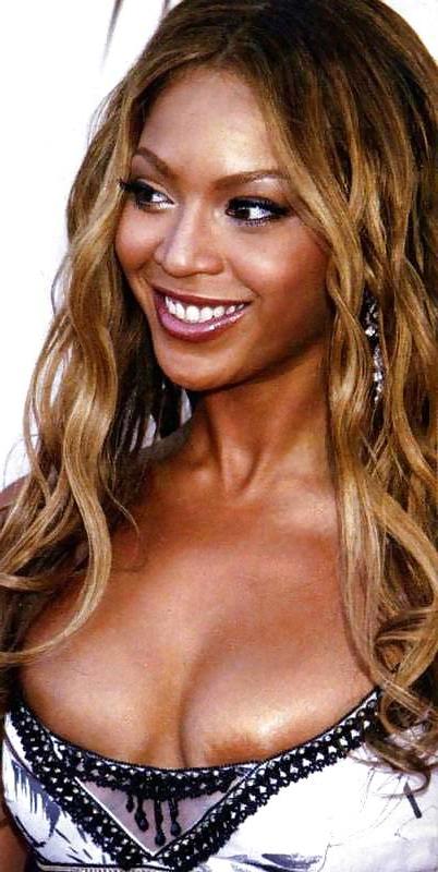 25P Celebrities nudes ,Topless, see through, nip slips part2