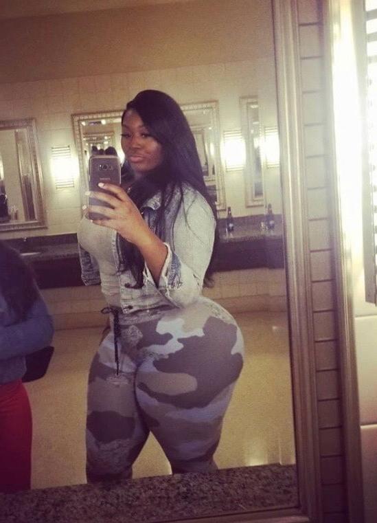 25P BOOTY FULL ASS CHEEKS  (   Y   )