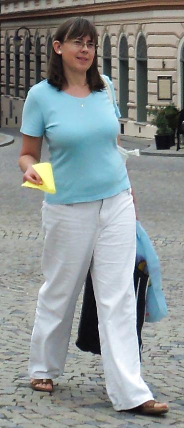 25P Voyeur Candid Street Shots - Big Boobs