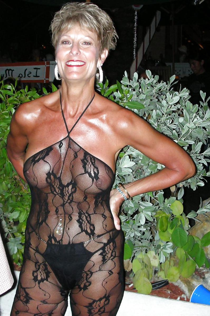 25P Housewives so hot and sexy