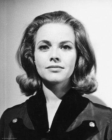 25P Celebrity - Honor Blackman - 007 Goldfinger The avengers