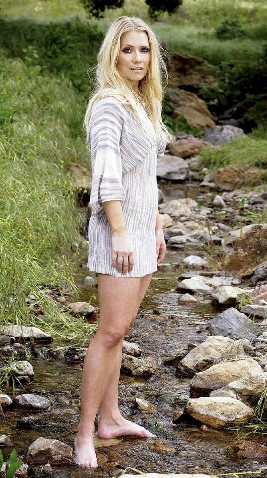25P Celebrity Hot 250 - #176 Emily Procter