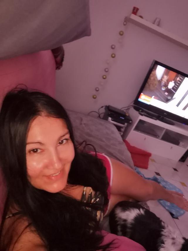 25P GILF 2