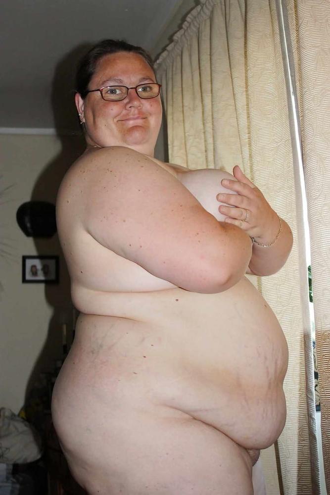 25P From MILF to GILF with Matures in between 226