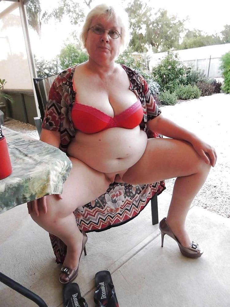 25P From MILF to GILF with Matures in between 229
