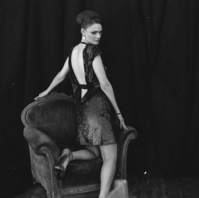 25P Celebrity Hot 250 - #183 Emily Deschanel