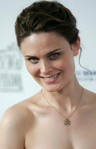 25P Celebrity Hot 250 - #183 Emily Deschanel