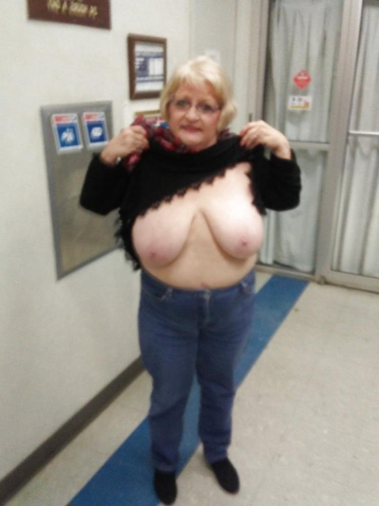 16P Bbw mix 884 (Granny)