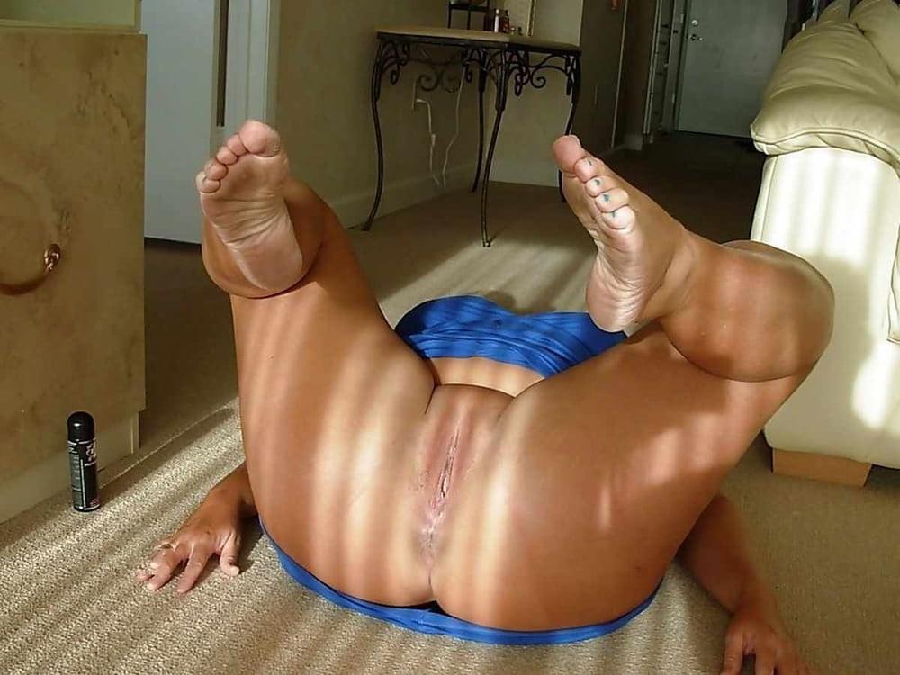 25P From MILF to GILF with Matures in between 219