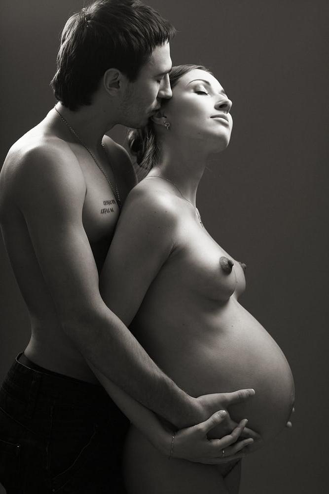 25P Baby inside: sexy pregnant women 2