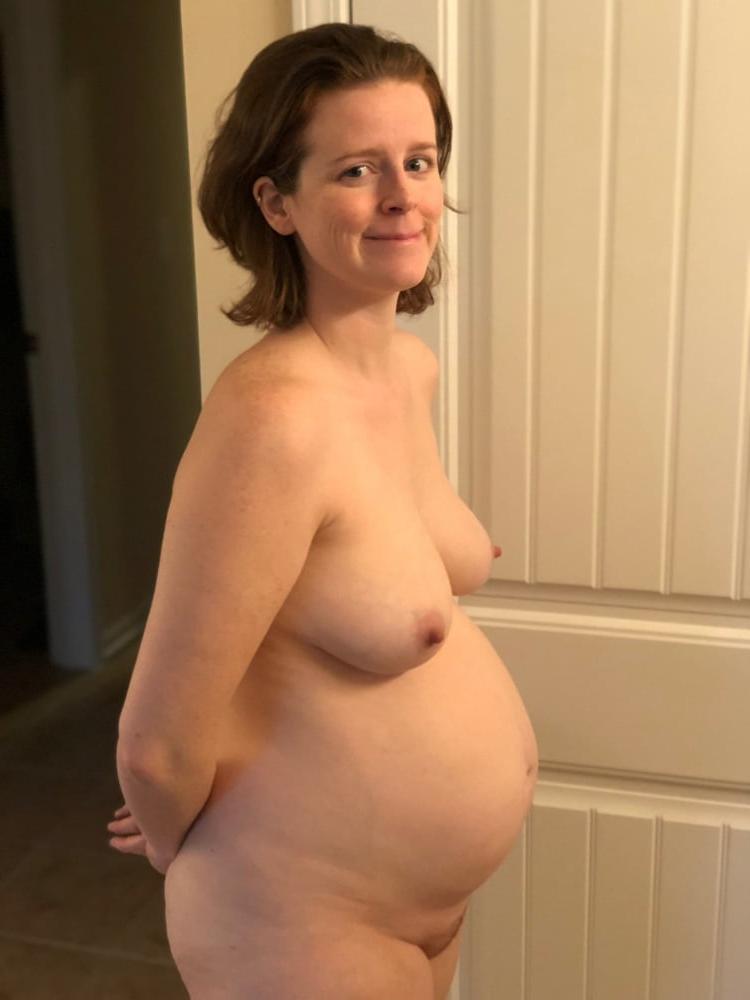 25P Baby inside: sexy pregnant women 3